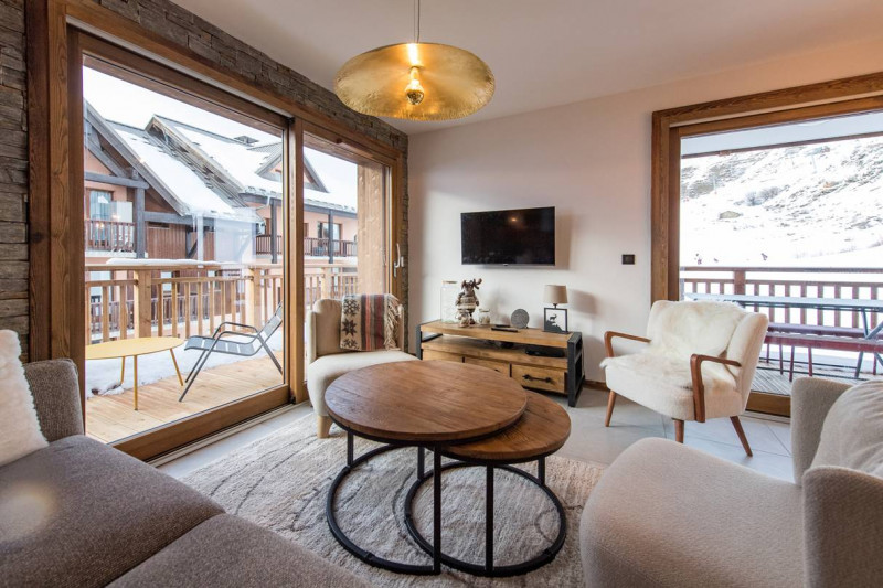 _clients_227330004_photos_61b_366719